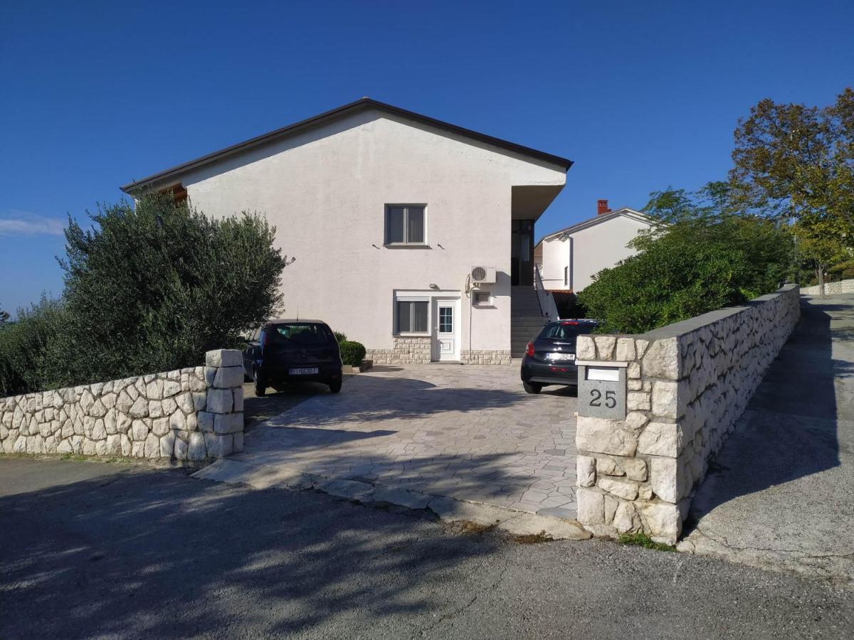 Apartments Marino Novi Vinodolski Exterior foto