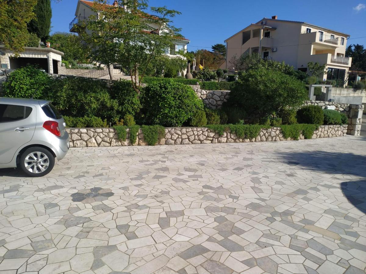 Apartments Marino Novi Vinodolski Exterior foto