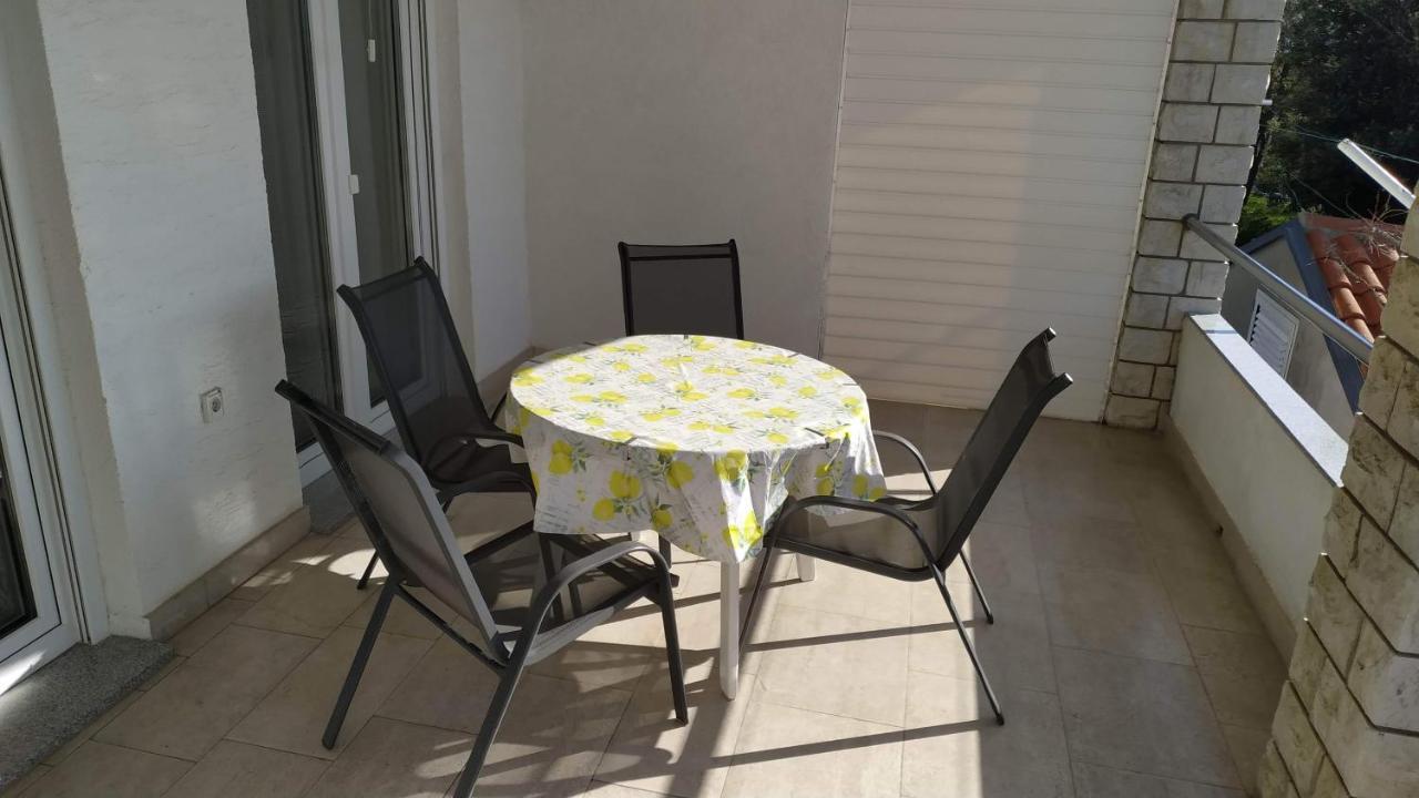 Apartments Marino Novi Vinodolski Exterior foto